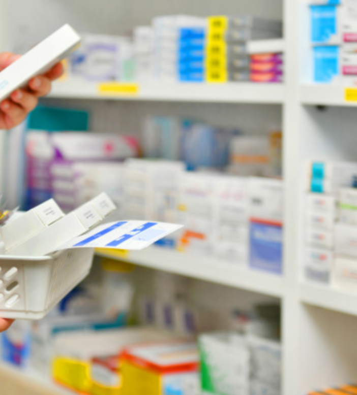 Distribuzione farmaci, le opposizioni: “Perché la Regione continua a usare gli ospedali invece del territorio?”
