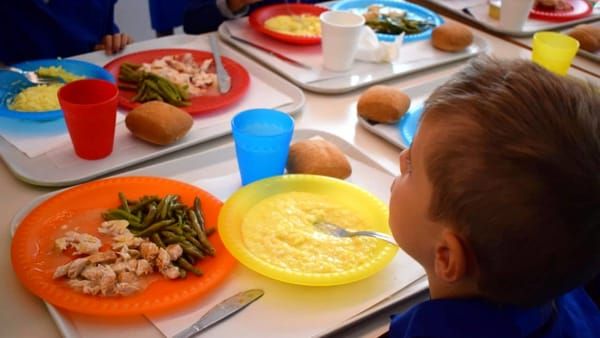 Aperte le iscrizioni al servizio mensa per l'anno scolastico 2023-2024