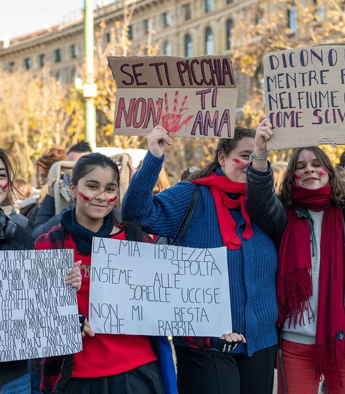 &quot;Scatti di vita&quot;, una mostra dedicata alle donne contro la violenza