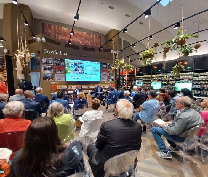 Nova Coop al fianco dei produttori locali: torna il progetto &quot;Prodotti in Piemonte&quot; con la carica dei 93 FOTO