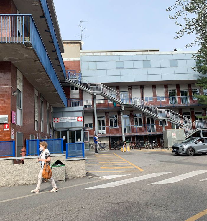 Crollata una parte del controsoffitto in una stanza di patologia neonatale
