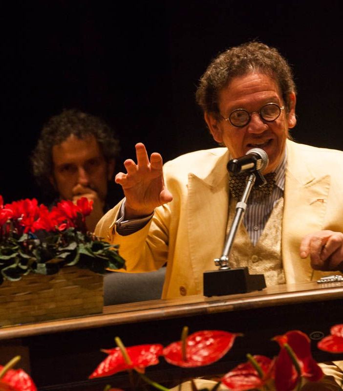 Scomparsa Philippe Daverio, l’assessore Poggio: “Grande intellettuale, ironico e mai banale”