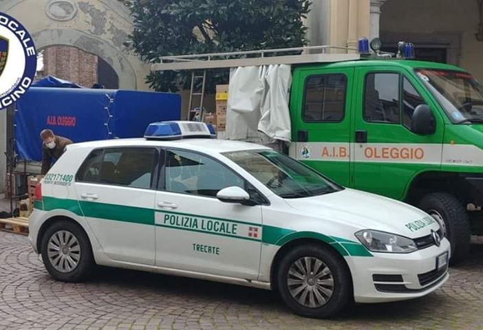 Rifornimento di derrate alimentari alla Caritas di Trecate