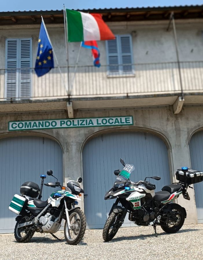 Camminava sui binari, arrestato dalla Polizia Locale di Trecate