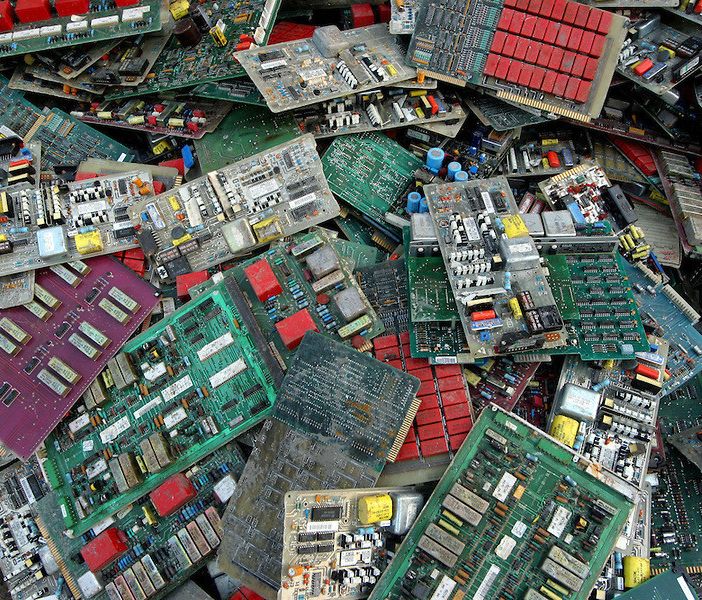 Rifiuti elettronici: a Novara se ne sono raccolti di meno
