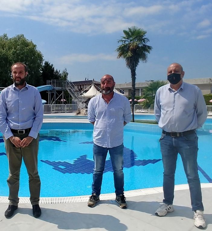 Aprirà sabato 18 la piscina di Trecate con la nuova gestione