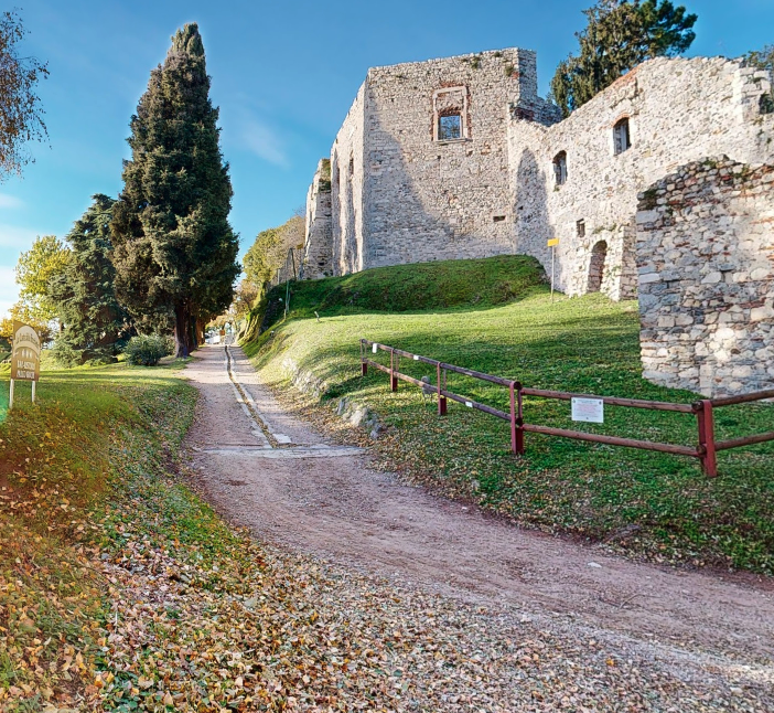 Caccia alle uova al Parco della Rocca Borromea ad Arona