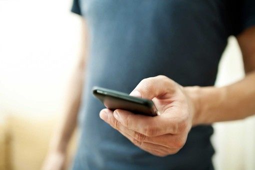 Coronavirus, dai vocali alla certificazione &quot;digitale&quot;: la Polizia dichiara guerra alle fake news
