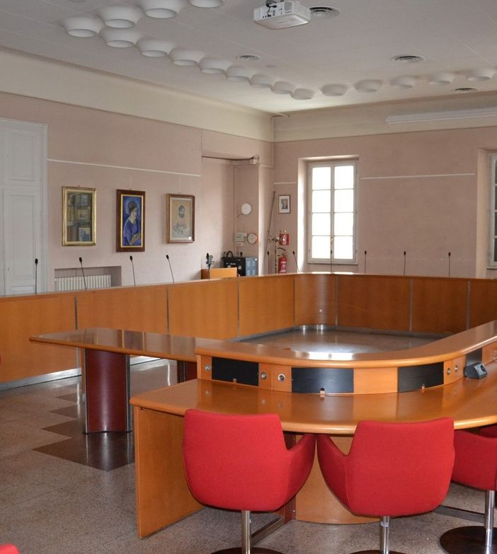 Consiglio comunale a Borgomanero, tredici i punti all’ordine del giorno