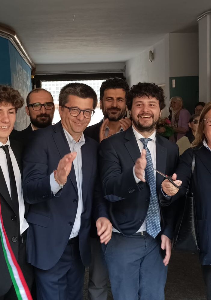 Inaugurato murale in ricordo di David Sassoli al Convitto Nazionale “Carlo Alberto” di Novara