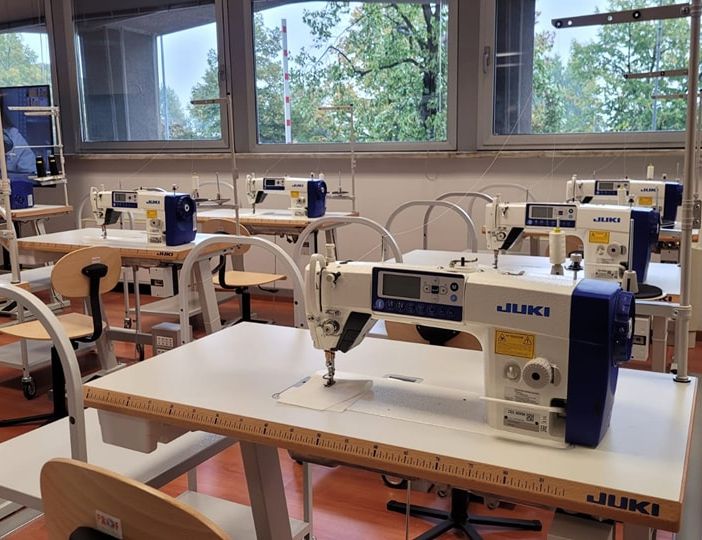 Partono i corsi della scuola di moda a Novara