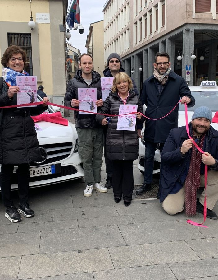 A Novara i taxisti diventano “angeli custodi” delle donne