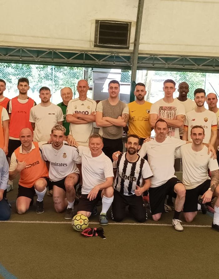 Torneo di calcetto a 5 per beneficenza a Pernate