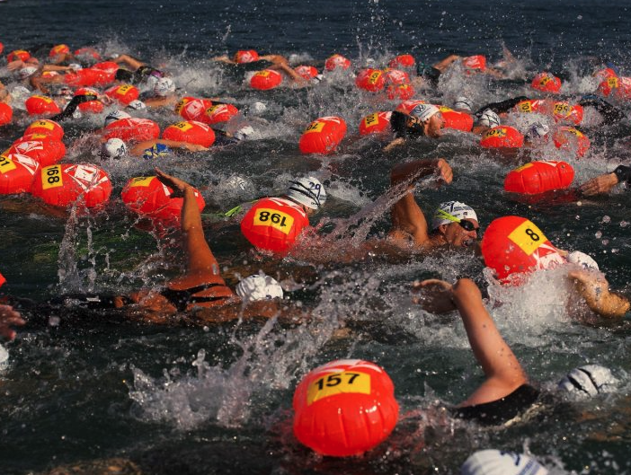 Successo di partecipazione alla 31ª Traversata Angera-Arona