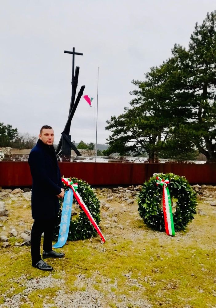 Atto vandalico al monumento dedicato a Norma Cossetto, De Grandis: “Questi gesti ci fanno capire che ogni sforzo per raccontare la verità è sempre ben speso”