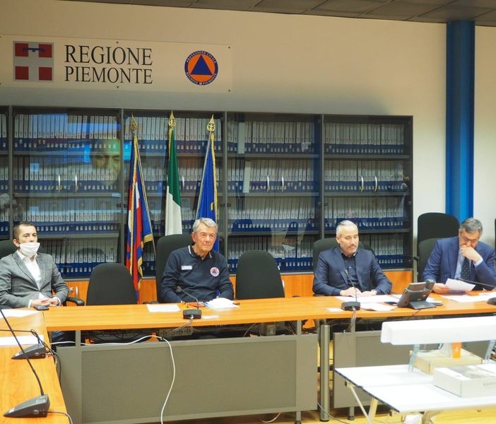 Mascherine, più soldi e tampone per i medici ed infermieri piemontesi impegnati contro il Coronavirus Condividi Facebook Twitter Print WhatsApp Email
