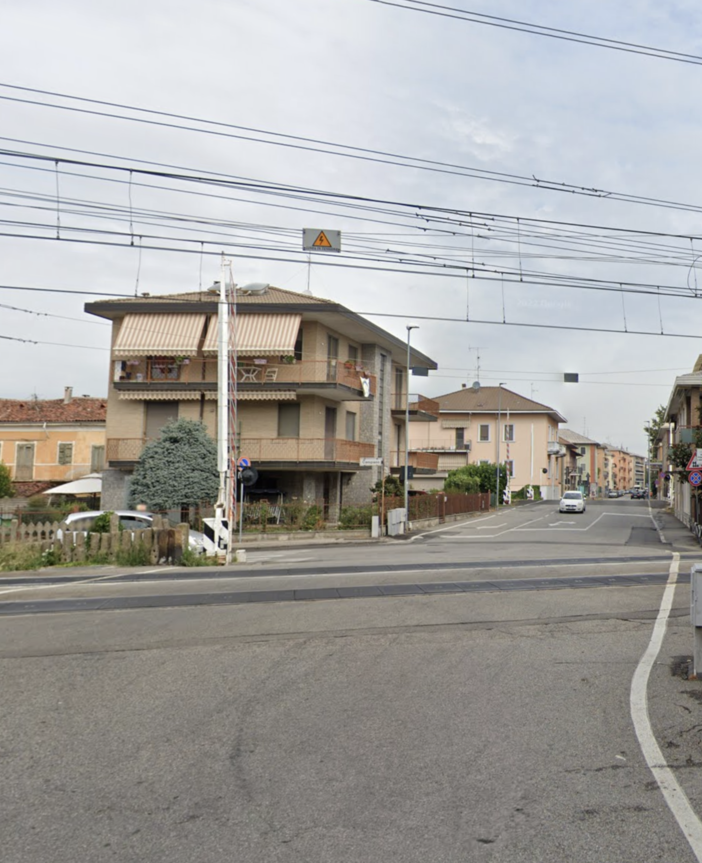 Lavori urgenti al passaggio a livello in via Marconi: chiusura totale della circolazione