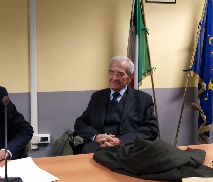 Luciano Violante in una lectio su giovani e futuro:  a Borgomanero una riflessione tra metaversi e speranze