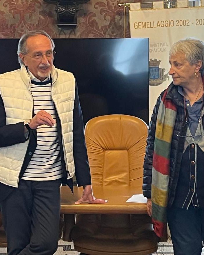 Gli alunni della III A della scuola secondaria di primo grado “Cassano” in visita al palazzo municipale