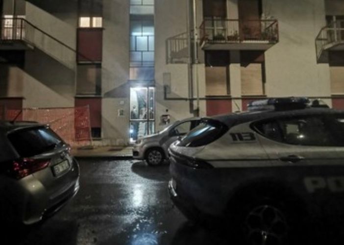 Cronaca dal Nord Ovest. Vercelli, ucciso a coltellate durante la lite a casa della fidanzata: aveva 58 anni