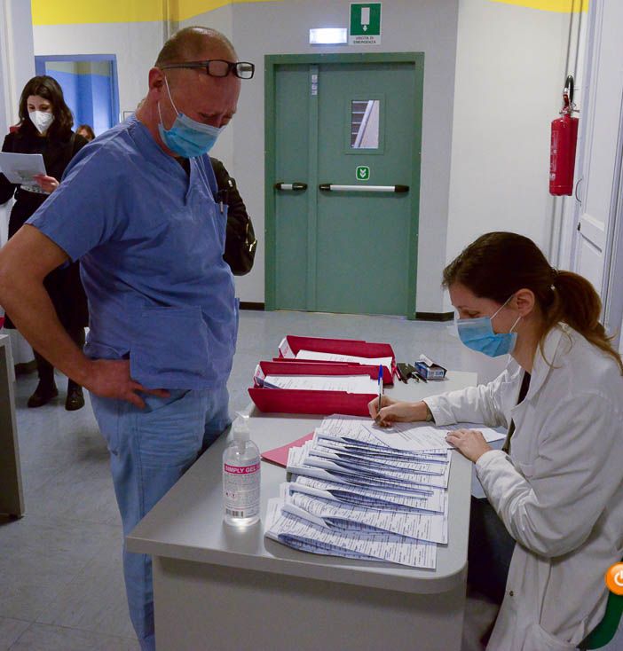 Vaccini, domani al via in Piemonte la campagna per la terza dose