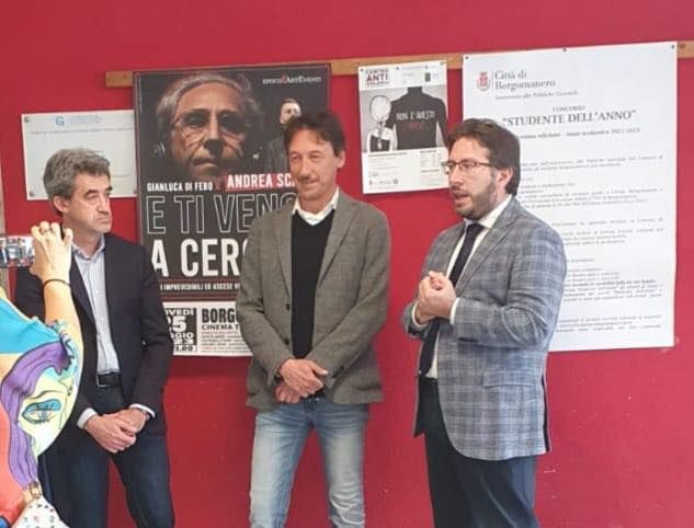 Successo per l'evento finale del progetto &quot;A scuola di cantautori&quot; a Borgomanero