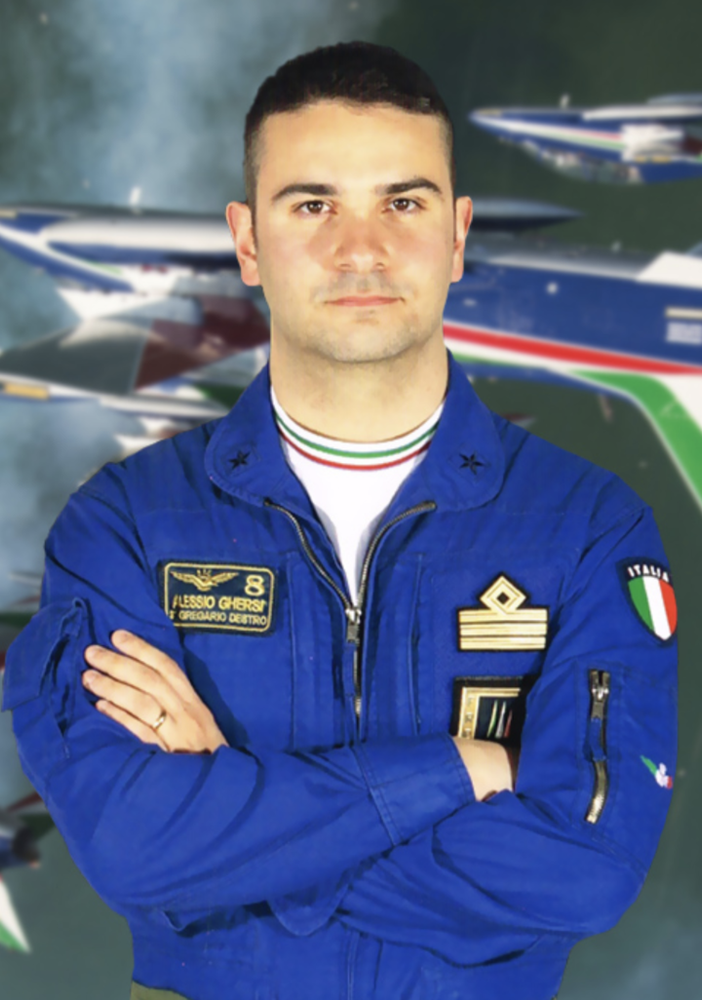 L'ultimo saluto di Udine e delle Frecce tricolori ad Alessio Ghersi
