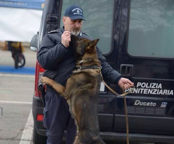 Nelle carceri italiane 23 nuovi conduttori cinofili in arrivo dopo il corso ad Asti