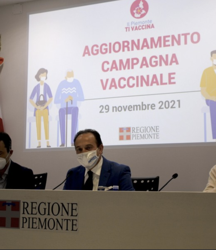 Vaccini: per le terze dosi cambia il sistema di prenotazione, si procederà con la convocazione diretta VIDEO