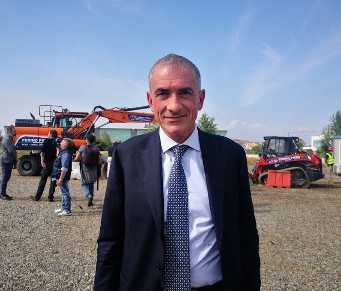 Il sottosegretario alla Salute Costa: &quot;Governo aiuterà Regioni a sostituire medici No Vax&quot;