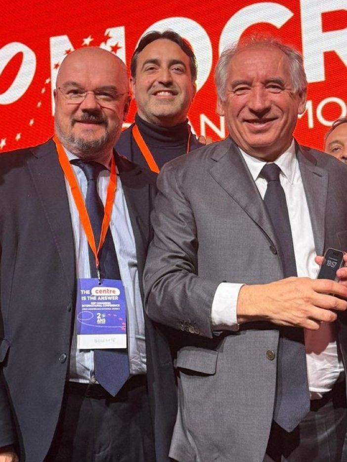 Borghi sul nuovo presidente francese Bayrou: &quot;Una lezione che vale anche per l'Italia&quot;