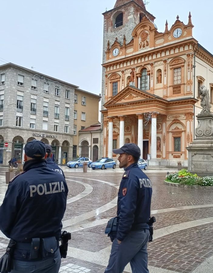 Controlli della Polizia di Stato a Novara e Borgomanero in diversi locali con il Reparto Prevenzione Crimine di Torino