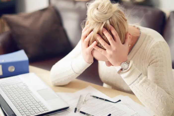 La depressione? Dipende anche dal posto in cui lavoriamo (soprattutto per le donne)