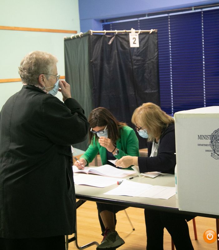 A Novara alle 19 ha votato il 35% degli elettori