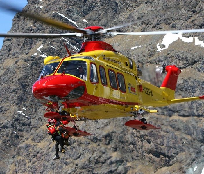 Dal Nord Ovest – Alpinista colpito da scarica di sassi sul Monviso, è grave