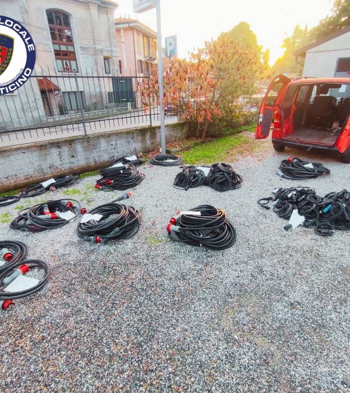 Rubano un furgone e cavi elettrici: arrestati dalla Polizia Locale