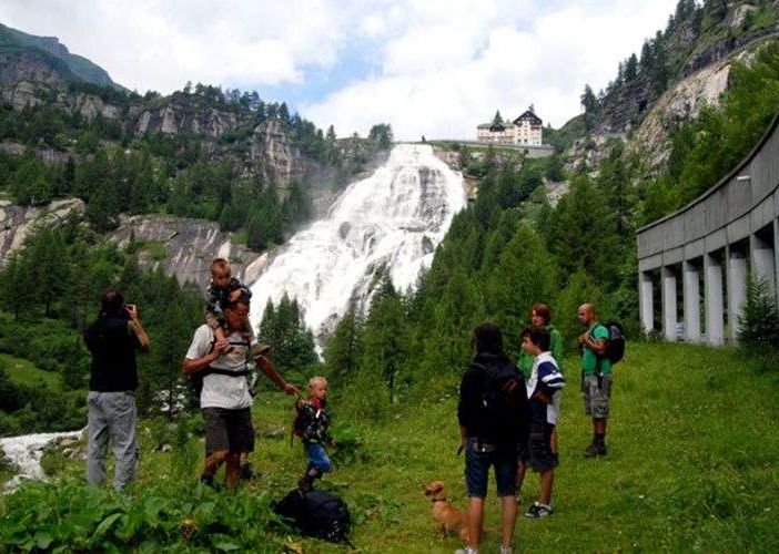 Cascata del Toce, programmati  gli orari di apertura per l'estate
