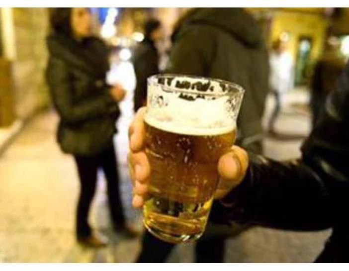 Nuovo codice della strada e ristorazione, anche nel novarese calano i consumi di alcol