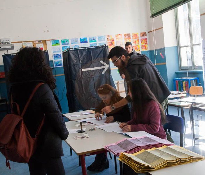 Elezioni, niente green pass per entrare nei seggi