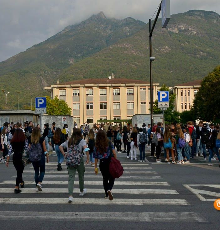 Lezioni al via in Piemonte: il ritorno in classe di 551.632 studentesse e studenti