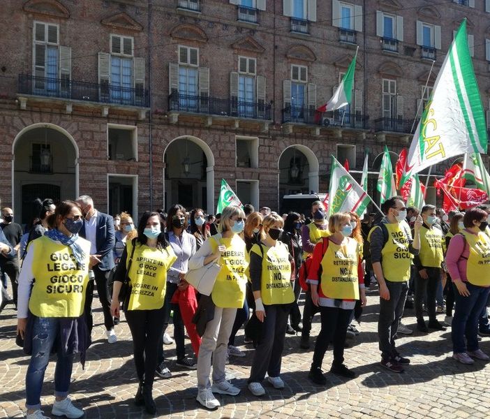 Gioco legale, tra stop e restrizioni si rischia il tilt: &quot;Rispettiamo le regole, chiediamo dignità&quot; VIDEO e FOTO