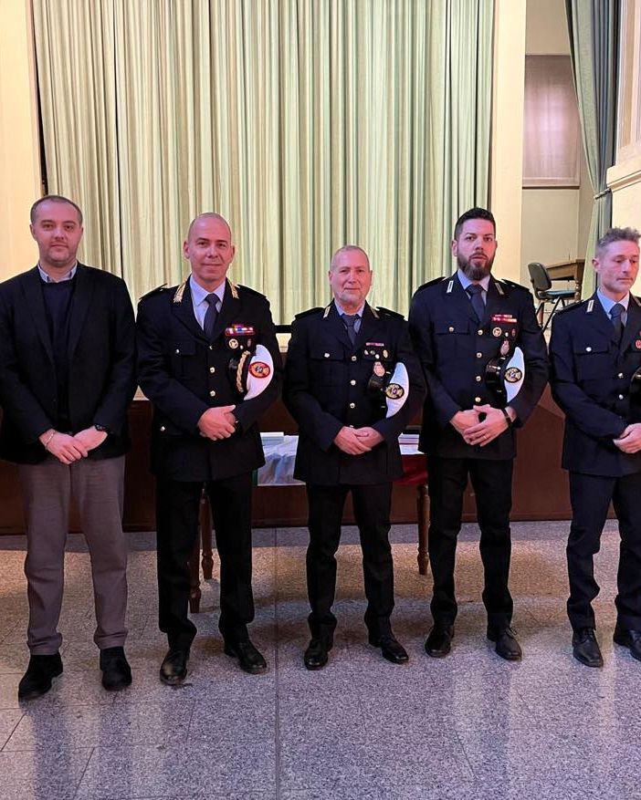 Trecate, due ufficiali e tre agenti della polizia locale premiati della regione