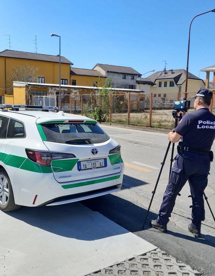 Controlli della velocità con il telelaser a Cameri