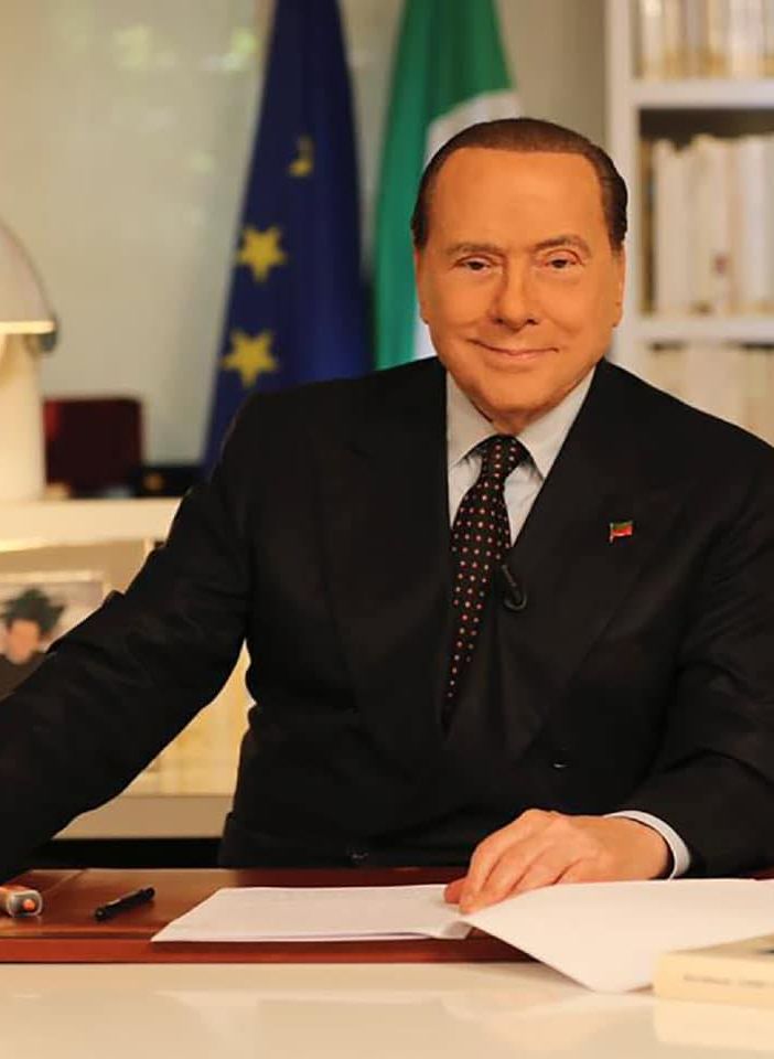Berlusconi: cittadinanza onoraria a Lesa insieme a Monti e Segre