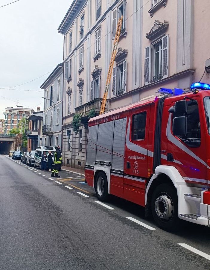 Incidente domestico ad Arona, intervengono i vigili del fuoco