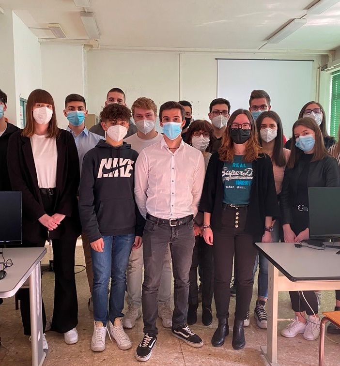 Scuola, storie di alternanza: premiati i video dell'Omar e del Ferrini Franzosini