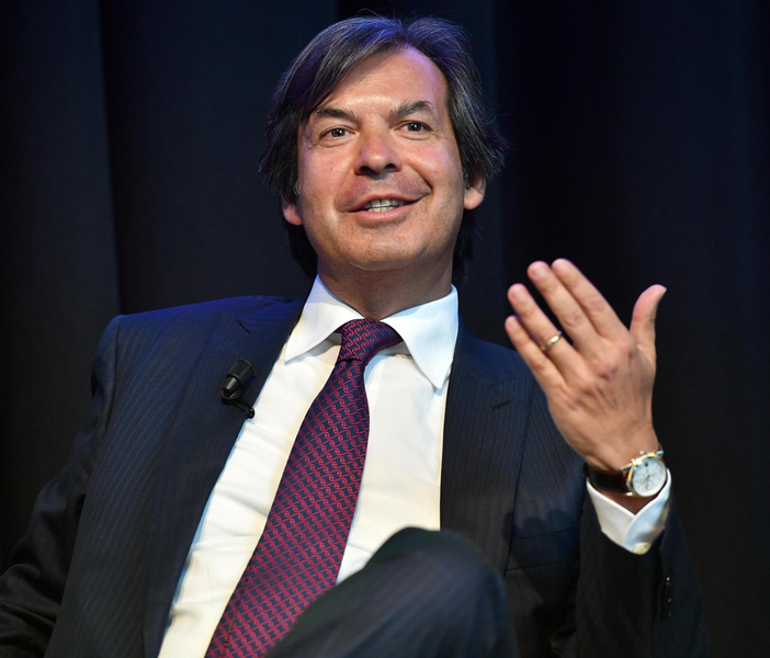 Intesa Sanpaolo, trimestrale in crescita con un occhio alla guerra in Ucraina e a chi ha bisogno