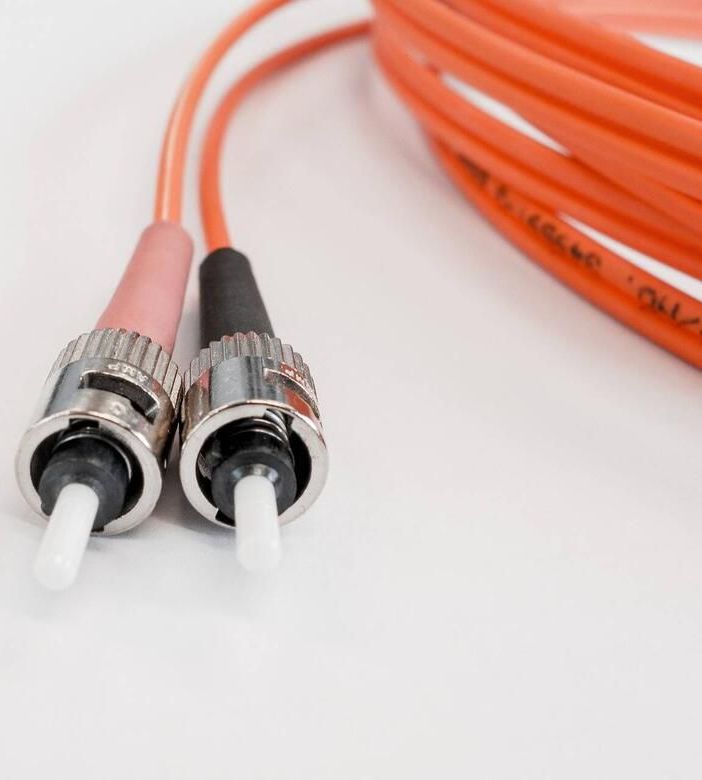Cantieri per la fibra ottica: modifiche alla viabilità a Oleggio Castello