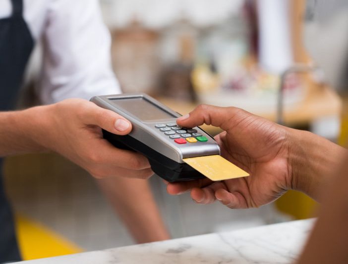 Manovra 2025: tracciabilità delle spese per sconti fiscali con carta di credito