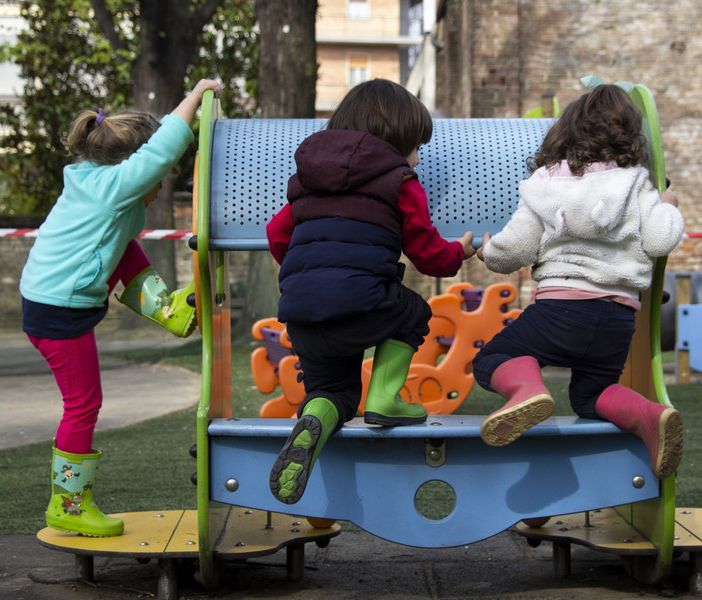 Quasi 5 milioni ai Comuni piemontesi per ridurre le tariffe degli asili nido